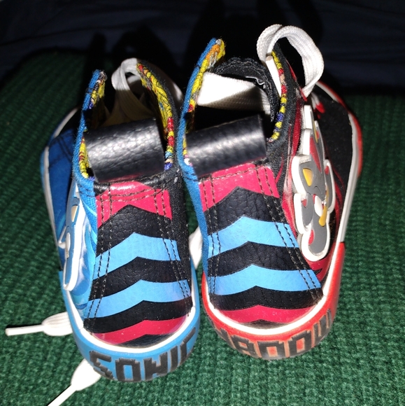 Sonic High-top Sneakers - Picture 6 of 6